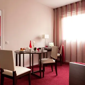 operalia-grenoble-les-cedres.hotels-rhonealpes.com/